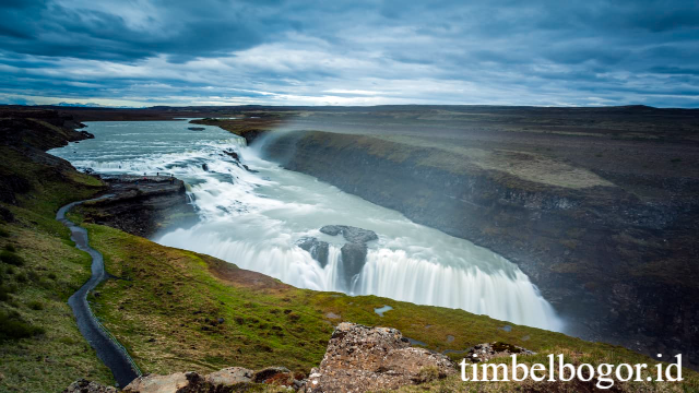 Gullfoss Waterfall: Keajaiban Alam Spektakuler di Jantung Islandia